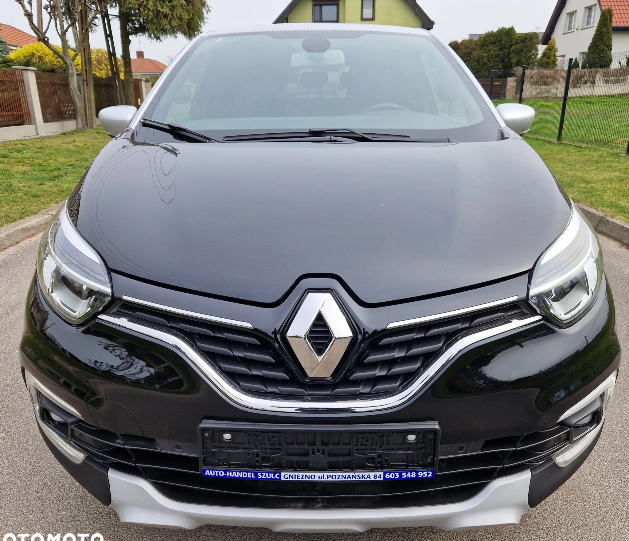 Renault Captur cena 55900 przebieg: 65000, rok produkcji 2017 z Gniezno małe 667